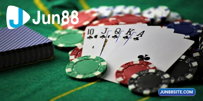 Jun88 dẫn đầu danh sách app đánh bài Tiến lên online với bạn bè